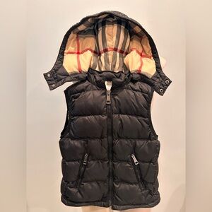 Kids unisex Burberry Vest size 4y.  Can fit 2year to 4 years old